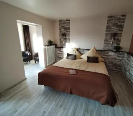 Hotel Am Vulkanberg *